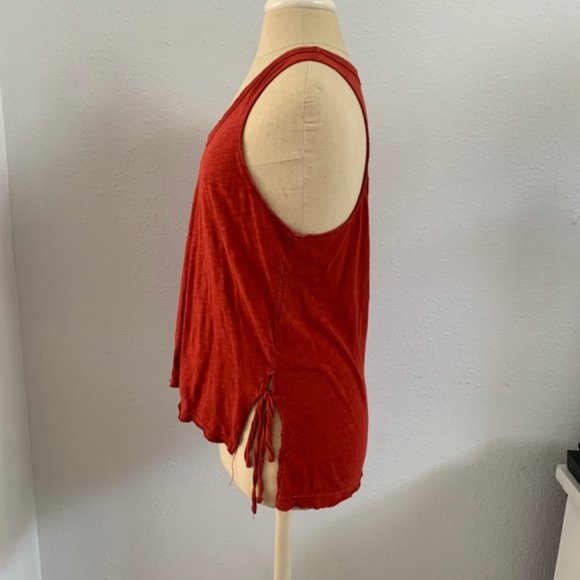 Universal Thread Red Tank Size M - Picture 3 of 5